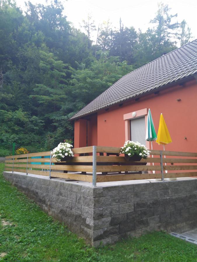 Chata Na Rece Sazave Samopse Exterior foto
